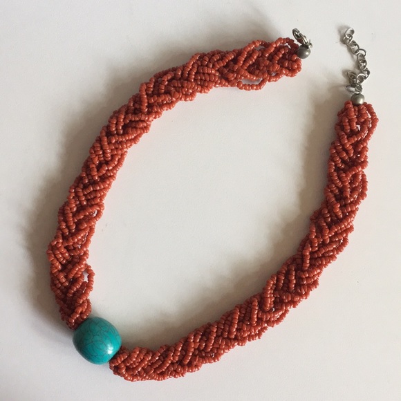 Beautiful Boutique Necklace - Picture 1 of 4